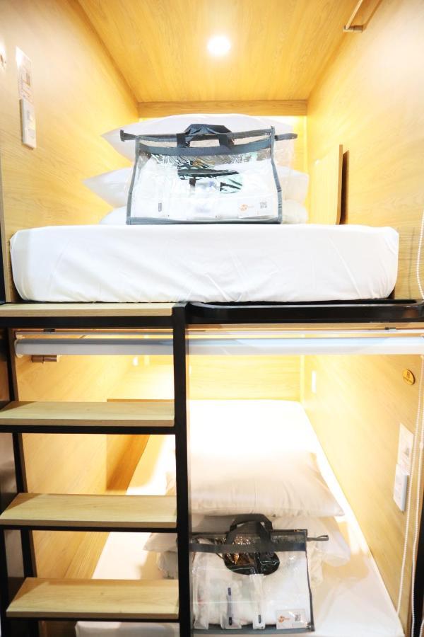 Amango Hostel Хошимин Экстерьер фото