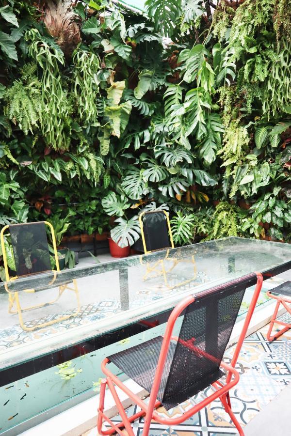 Amango Hostel Хошимин Экстерьер фото