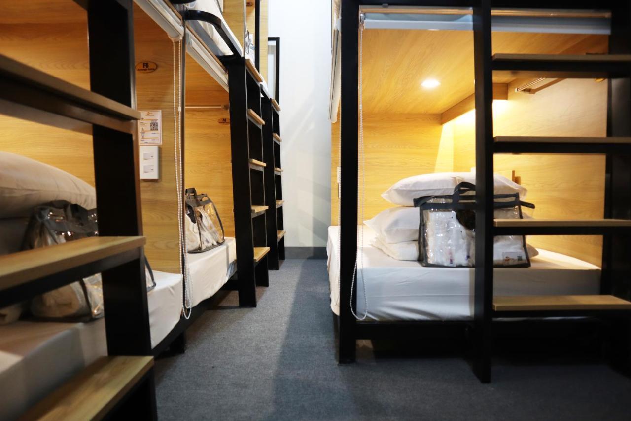 Amango Hostel Хошимин Экстерьер фото